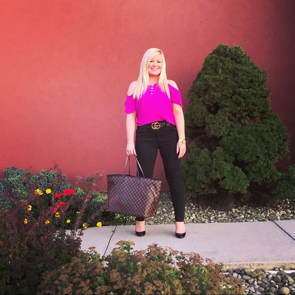 💁🏼MEET THE POSHER💕